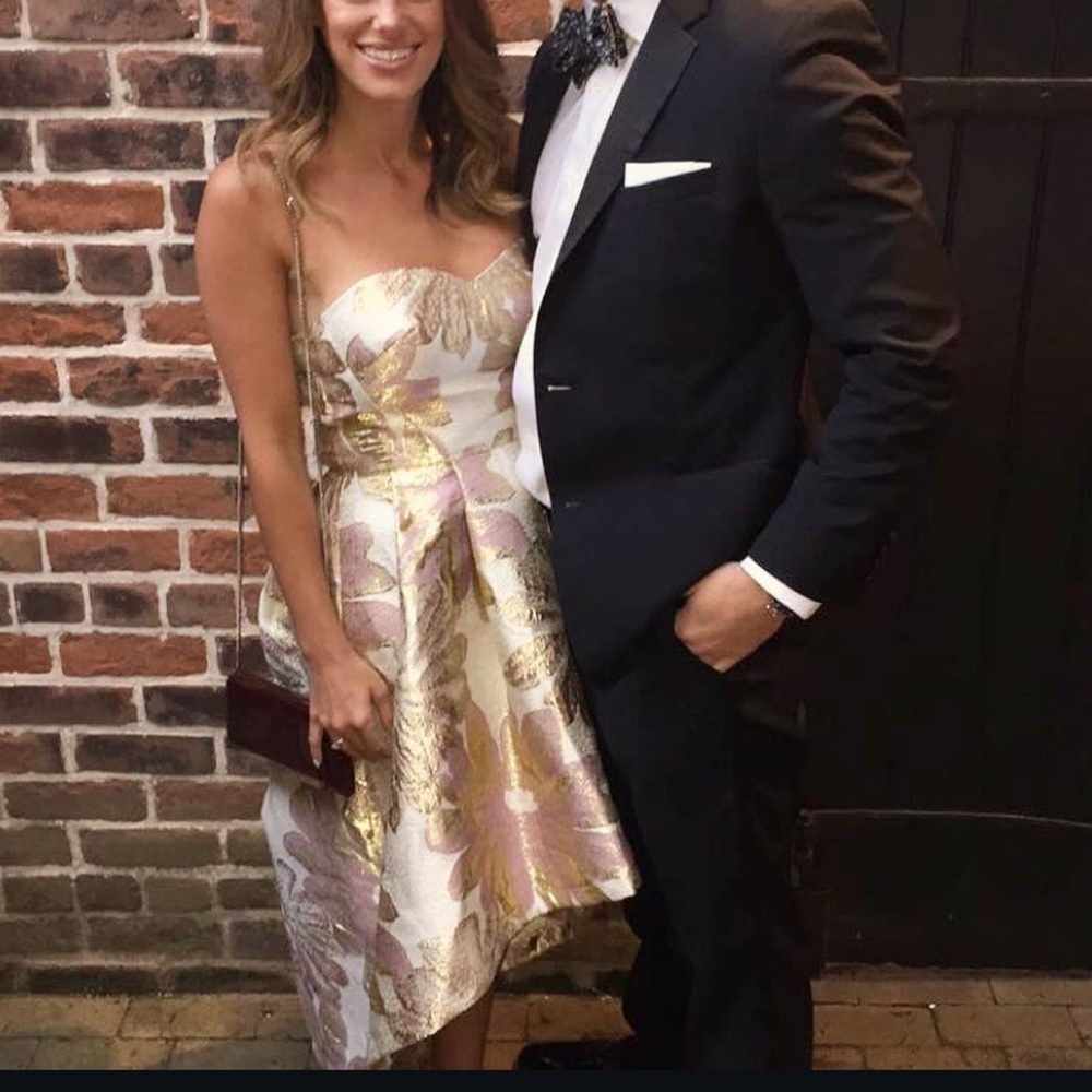 Stunning dress!